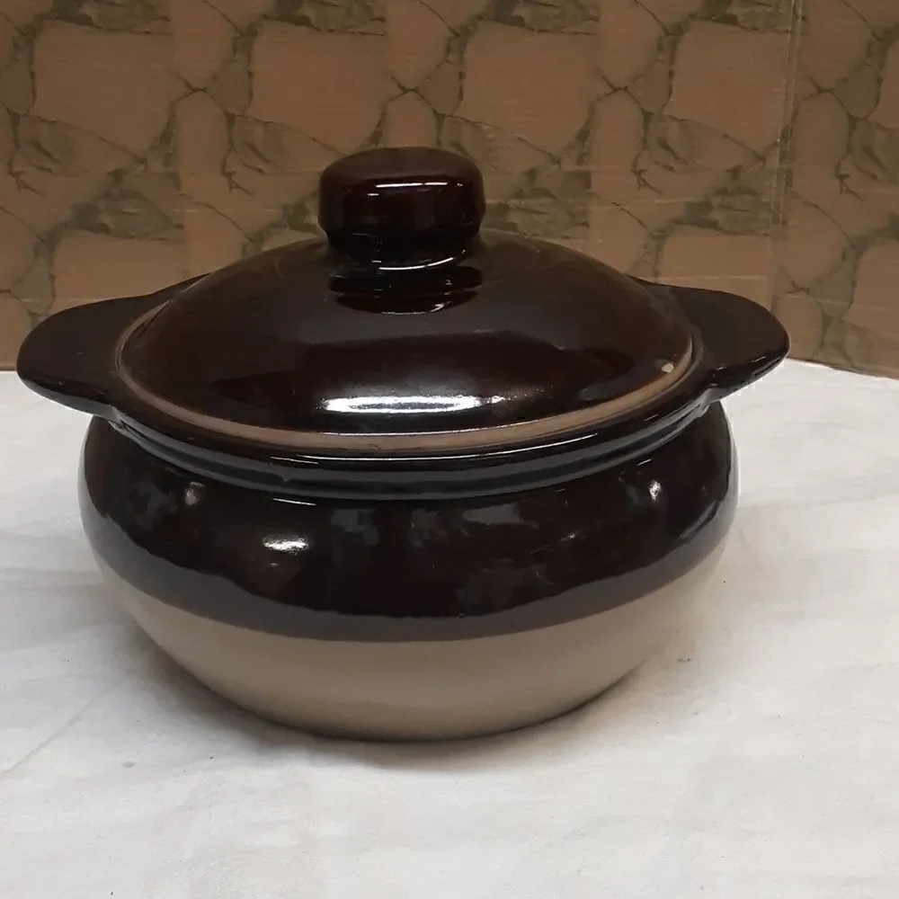 Vintage Monmouth Pottery Bowl Maple Leaf Dip Glaze Stoneware with LID‎